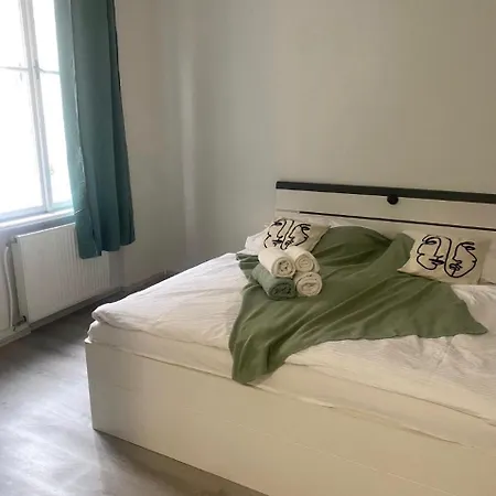 Signature * ברטיסלאבה